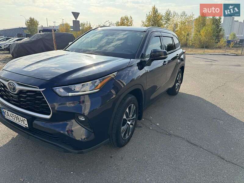 Toyota Highlander (2022)