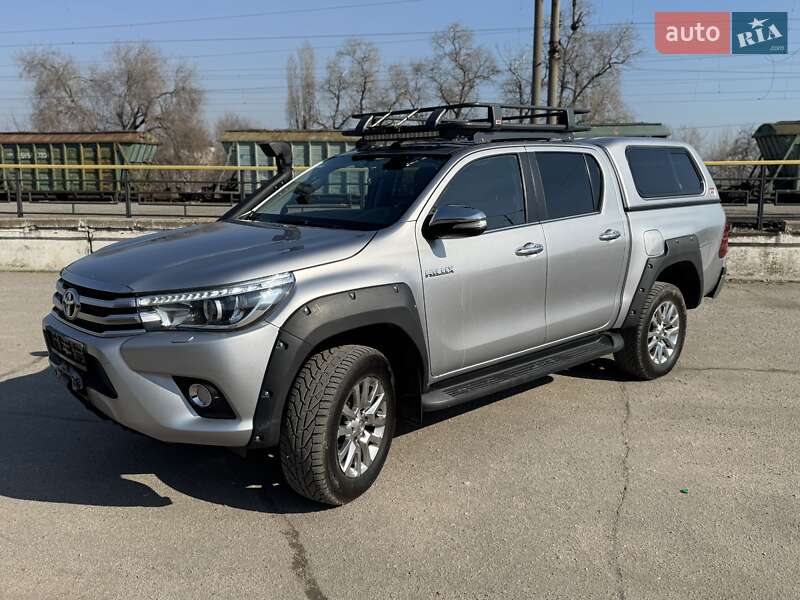 Toyota Hilux (2017)
