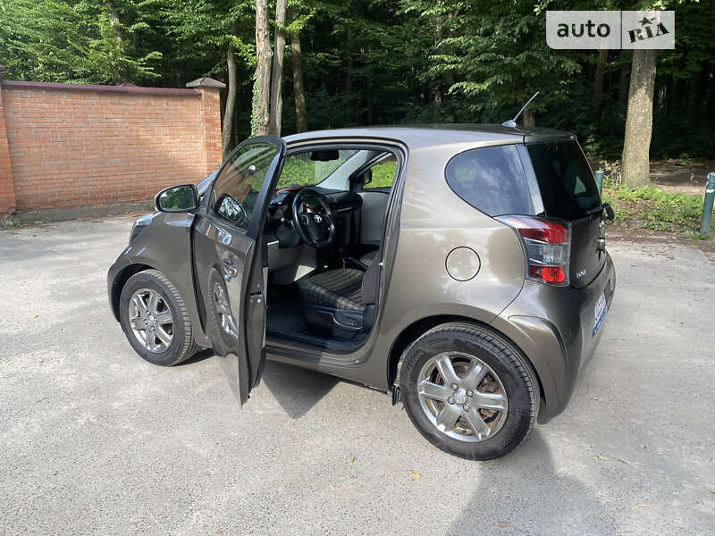 Toyota Iq (2012)