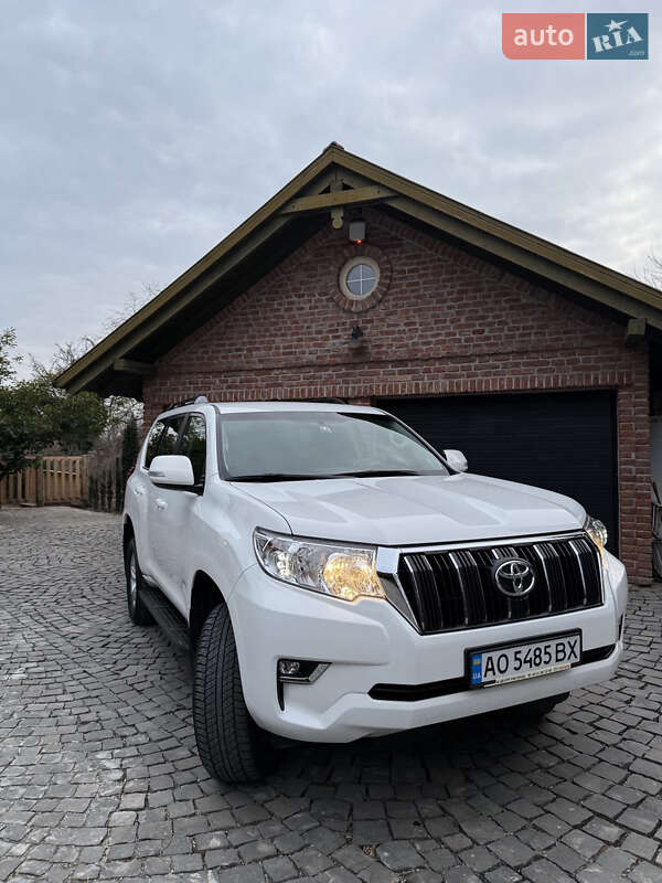 Toyota Land cruiser prado (2018)