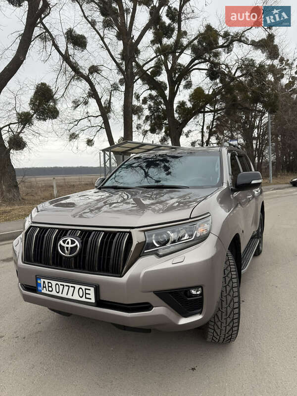 Toyota Land cruiser prado (2021)