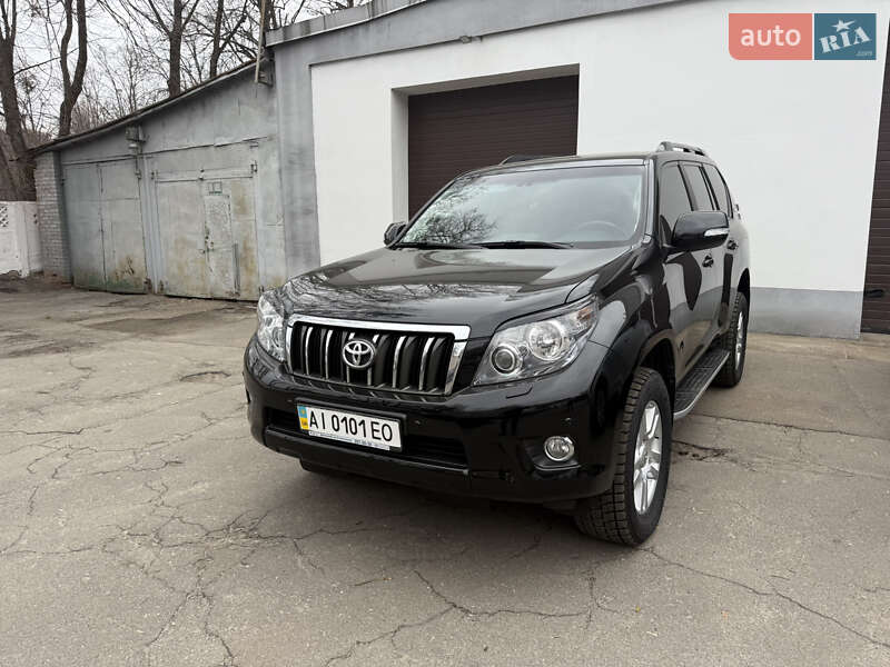 Toyota Land cruiser prado (2012)