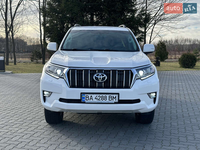 Toyota Land cruiser prado (2017)
