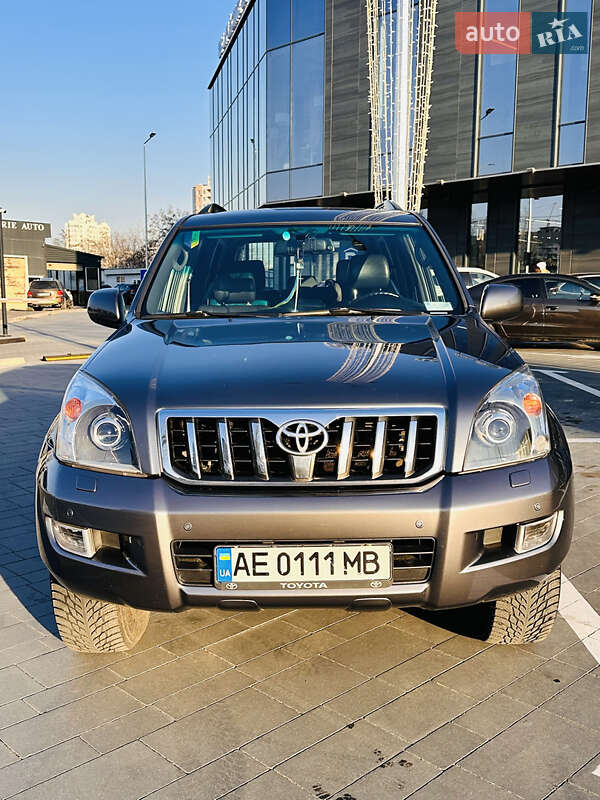 Toyota Land cruiser prado (2005)