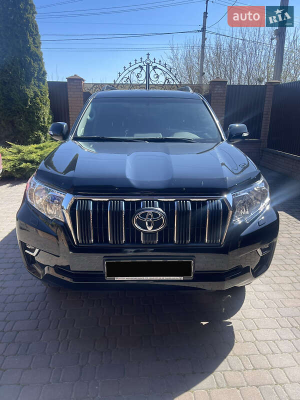 Toyota Land cruiser prado (2022)