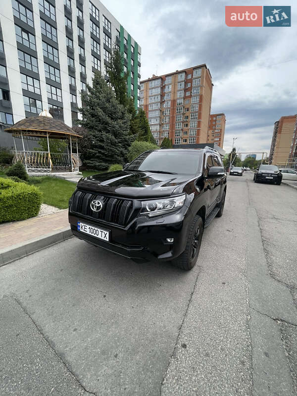 Toyota Land cruiser prado (2019)