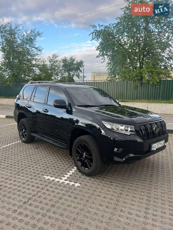 Toyota Land cruiser prado (2020)