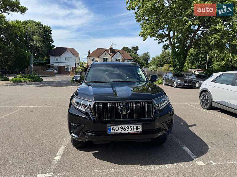 Toyota Land cruiser prado (2022)