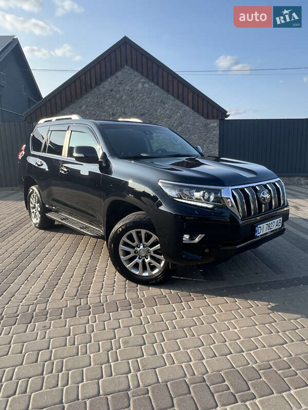 Toyota Land cruiser prado (2017)