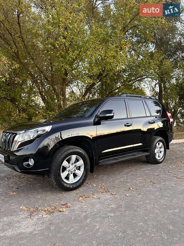 Toyota Land cruiser prado (2017)