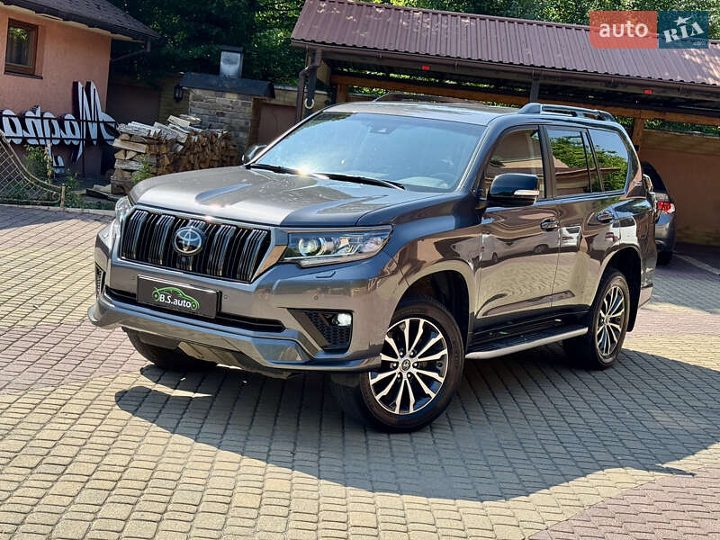 Toyota Land cruiser prado (2022)