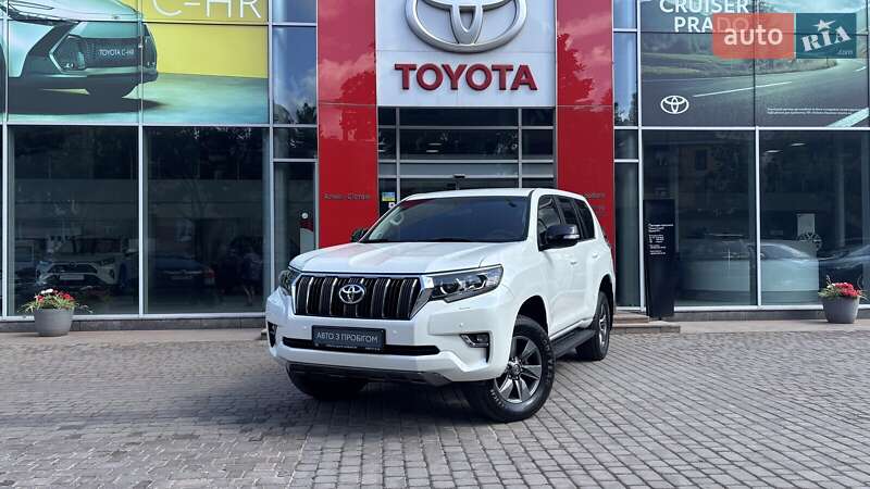 Toyota Land cruiser prado (2018)
