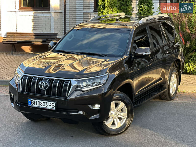 Toyota Land cruiser prado (2023)