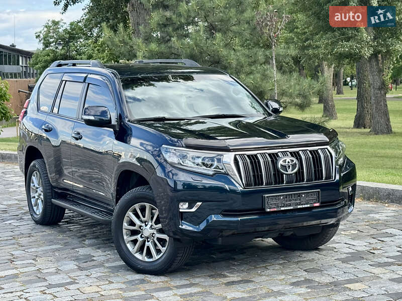 Toyota Land cruiser prado (2019)