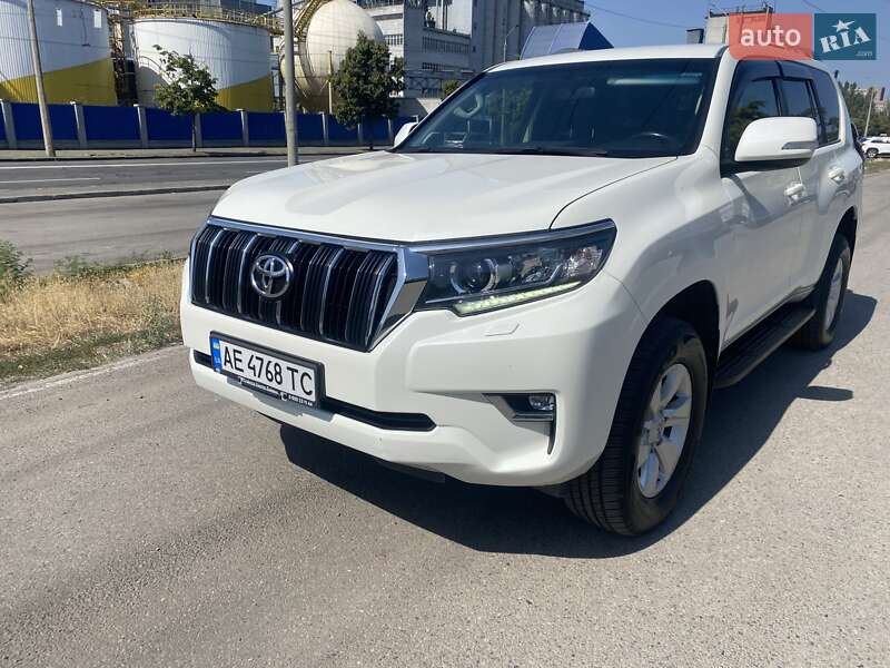 Toyota Land cruiser prado (2019)