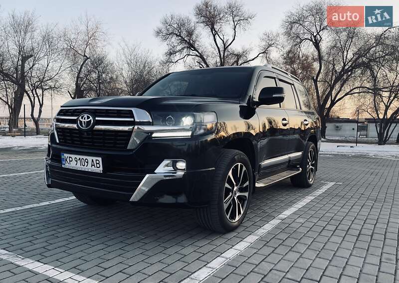 Toyota Land cruiser (2014)