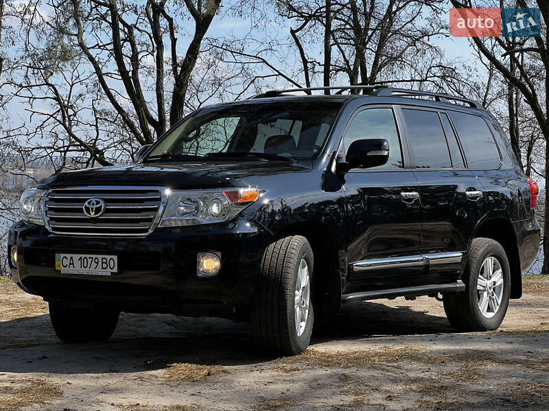 Toyota Land cruiser (2012)