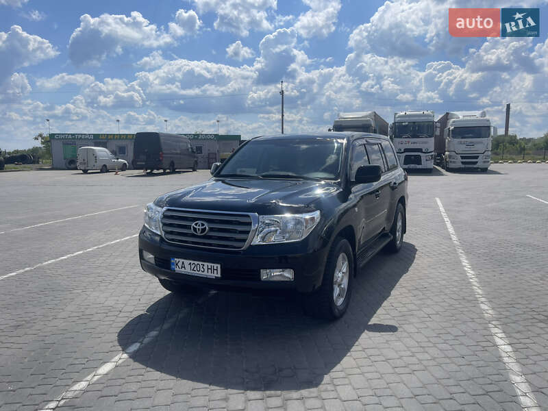 Toyota Land cruiser (2010)