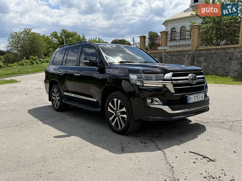 Toyota Land cruiser (2019)