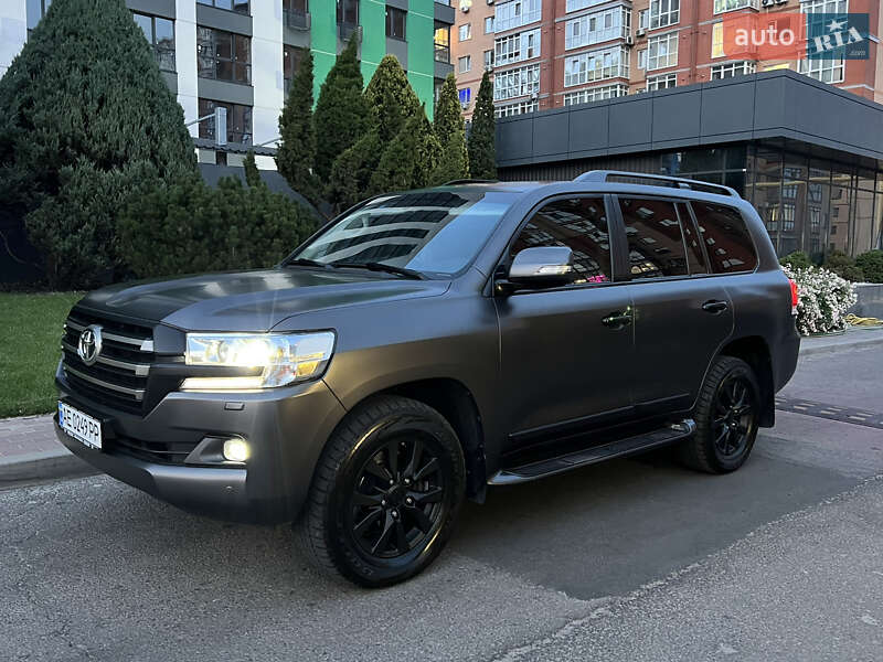 Toyota Land cruiser (2020)
