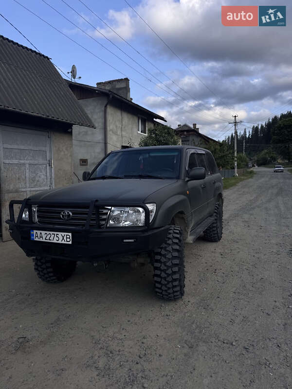Toyota Land cruiser (2001)