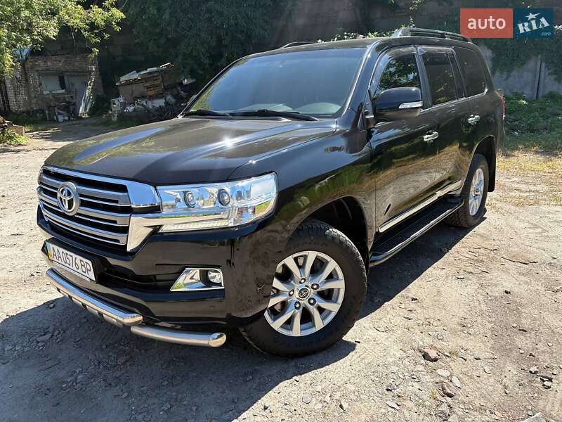Toyota Land cruiser (2020)