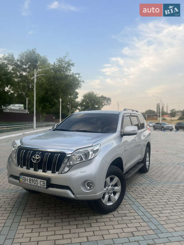 Toyota Land cruiser (2013)