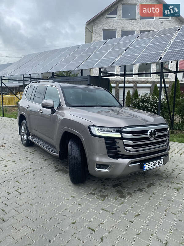 Toyota Land cruiser (2023)