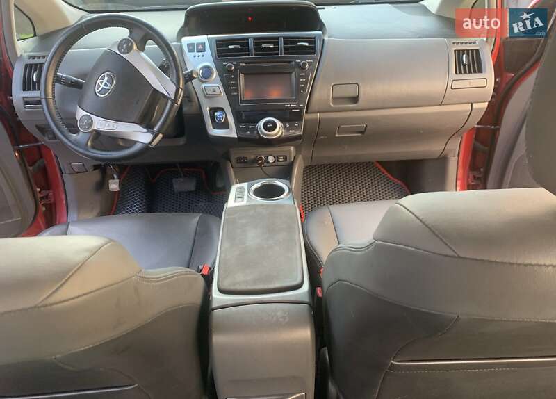 Toyota Prius (2014)