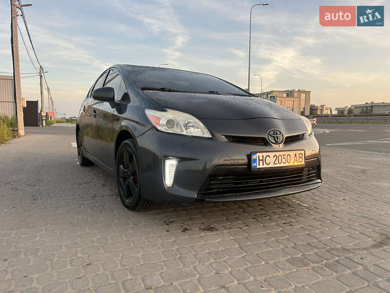 Toyota Prius (2012)