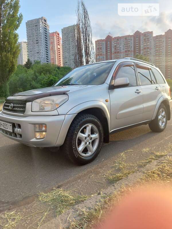 Toyota Rav4 (2002)