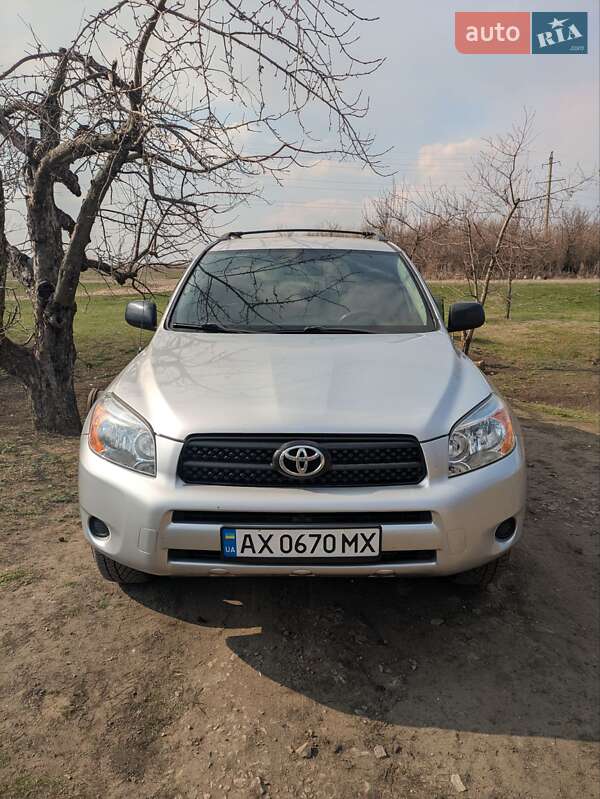 Toyota Rav4 (2007)