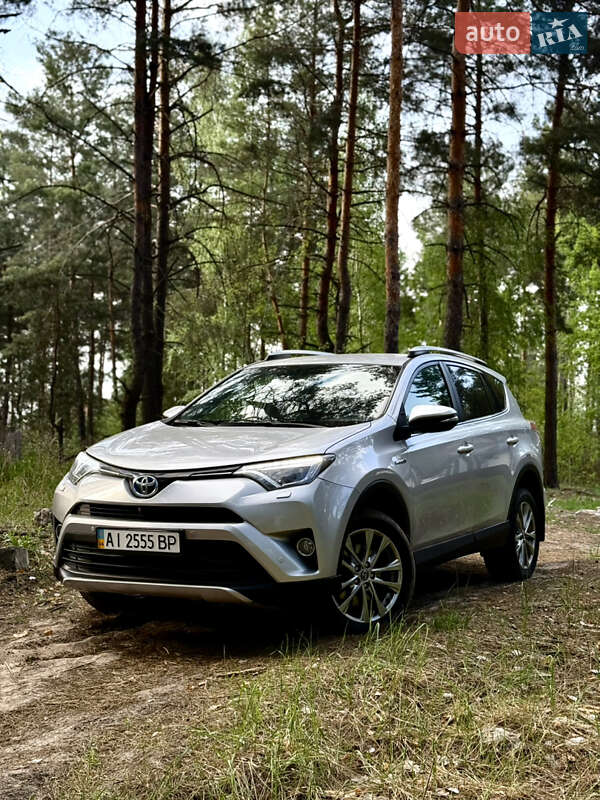 Toyota Rav4 (2016)