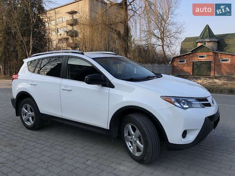 Toyota Rav4 (2015)