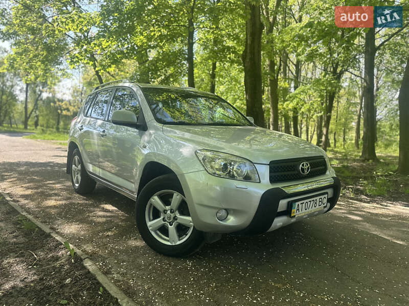 Toyota Rav4 (2006)