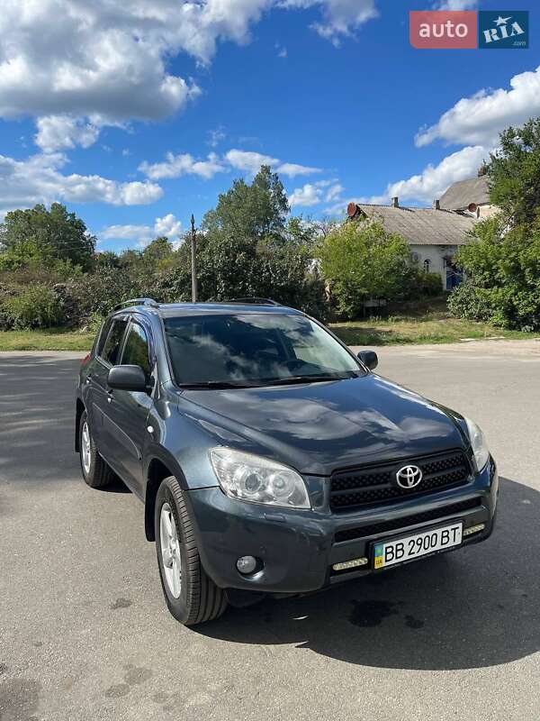 Toyota Rav4 (2007)