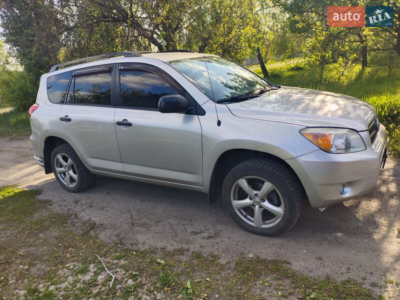 Toyota Rav4 (2007)