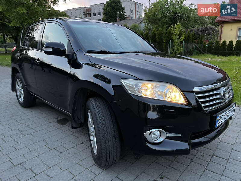 Toyota Rav4 (2010)
