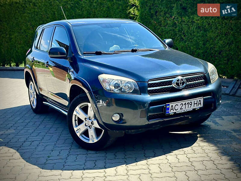 Toyota Rav4 (2007)