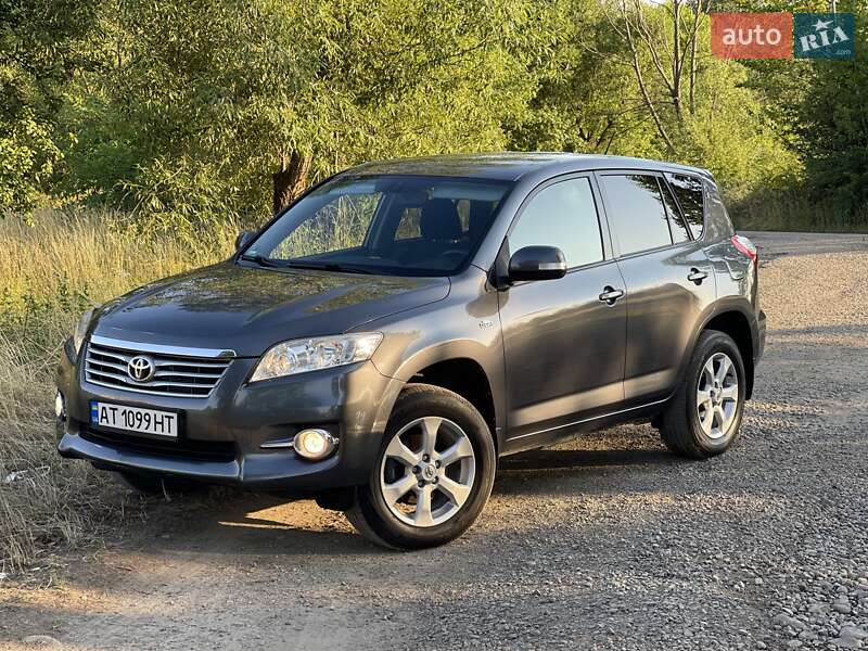 Toyota Rav4 (2011)