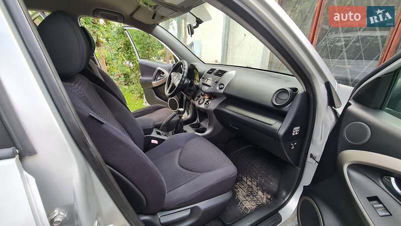 Toyota Rav4 (2007)