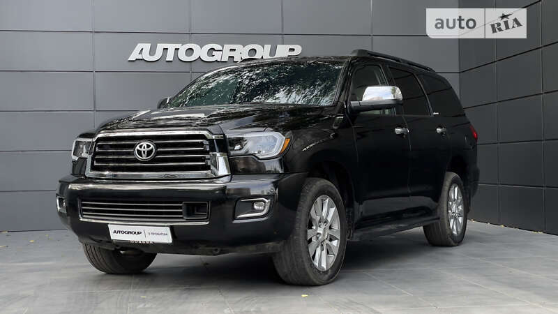 Toyota Sequoia (2013)