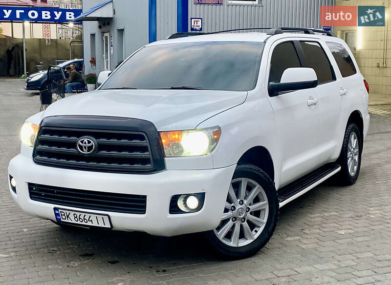 Toyota Sequoia (2008)