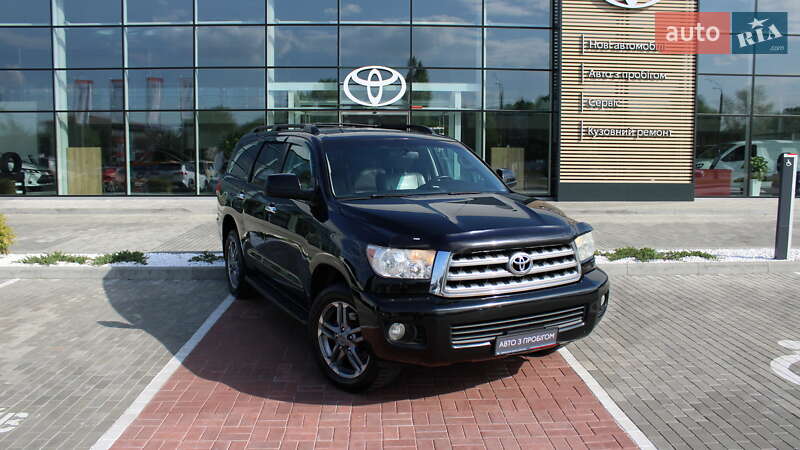Toyota Sequoia (2008)
