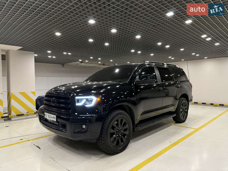Toyota Sequoia (2008)