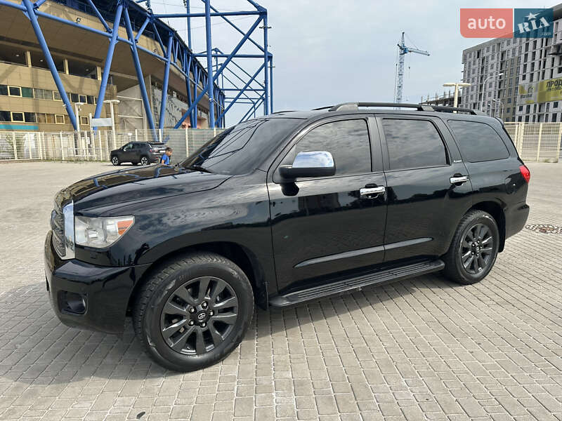 Toyota Sequoia (2008)