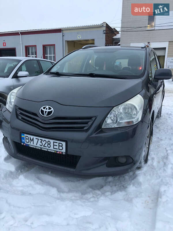 Toyota Verso (2010)