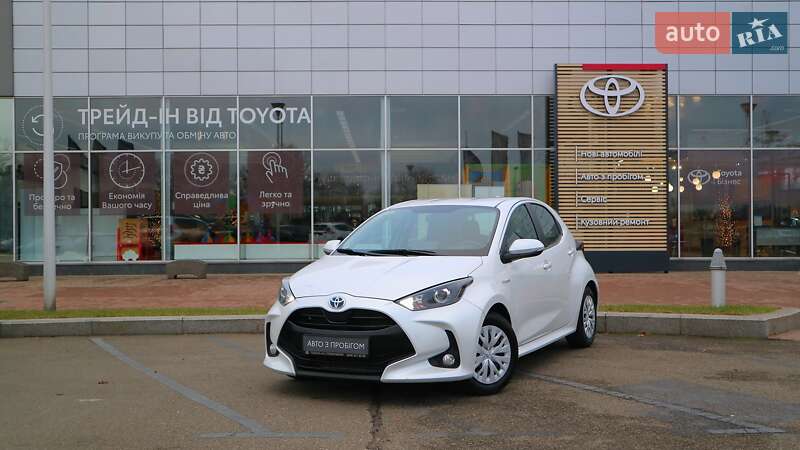 Toyota Yaris hybrid (2020)