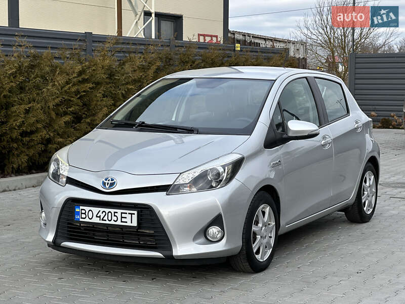 Toyota Yaris (2012)