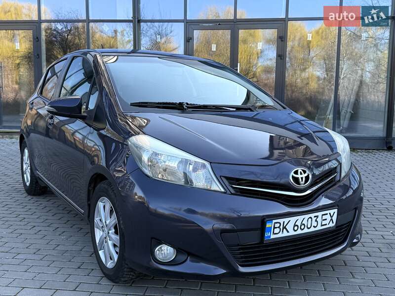 Toyota Yaris (2013)